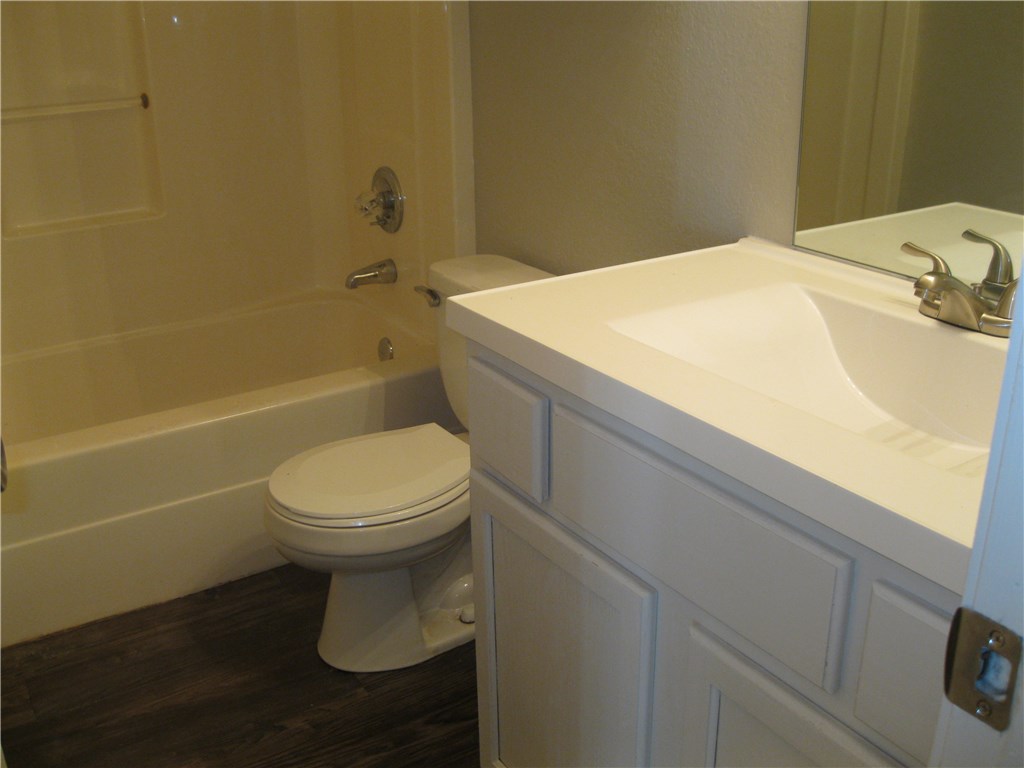 Brookhollow Park Sub Bentonville - Residential Lease