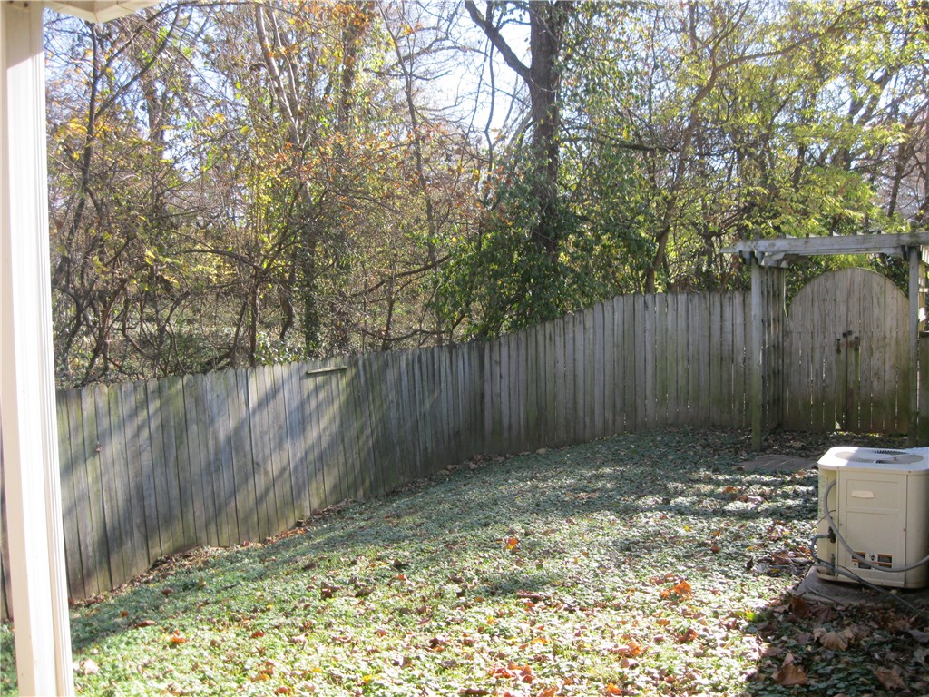 Brookhollow Park Sub Bentonville - Residential Lease