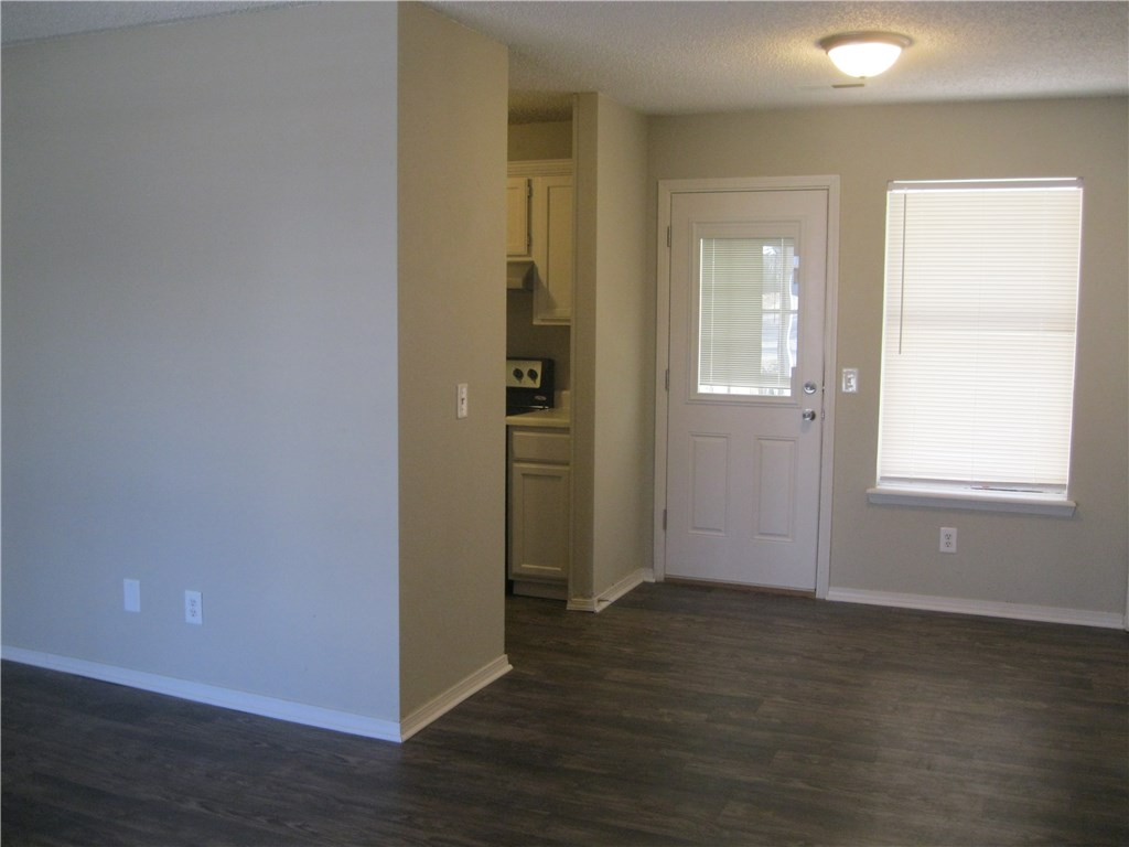 Brookhollow Park Sub Bentonville - Residential Lease