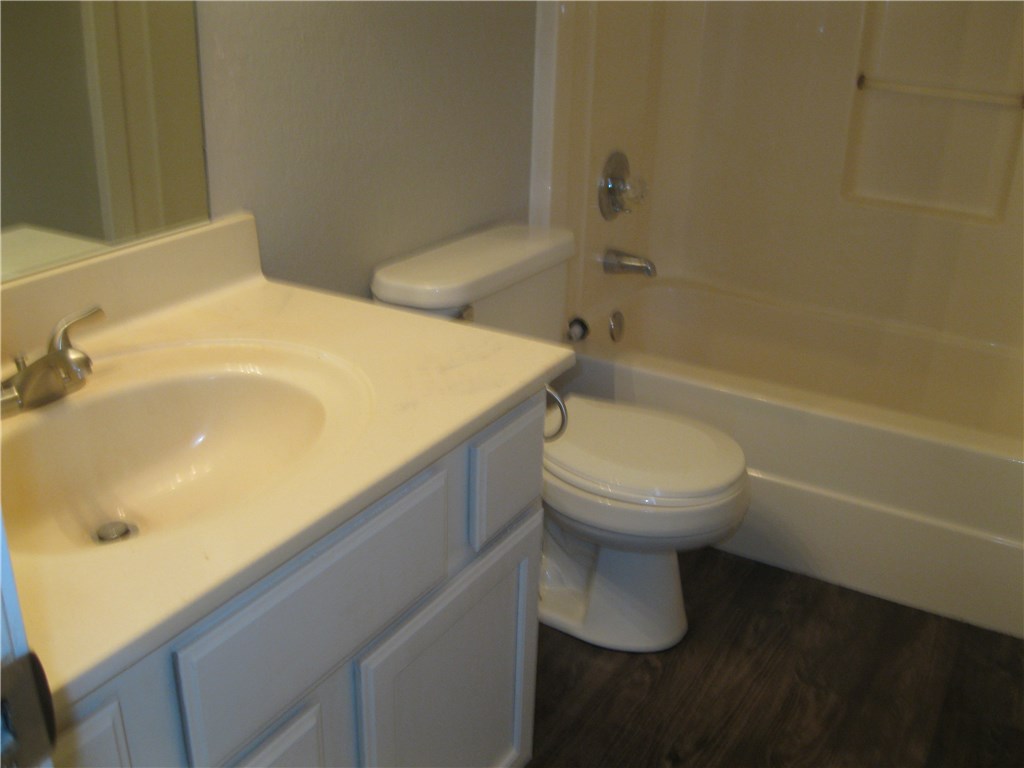 Brookhollow Park Sub Bentonville - Residential Lease