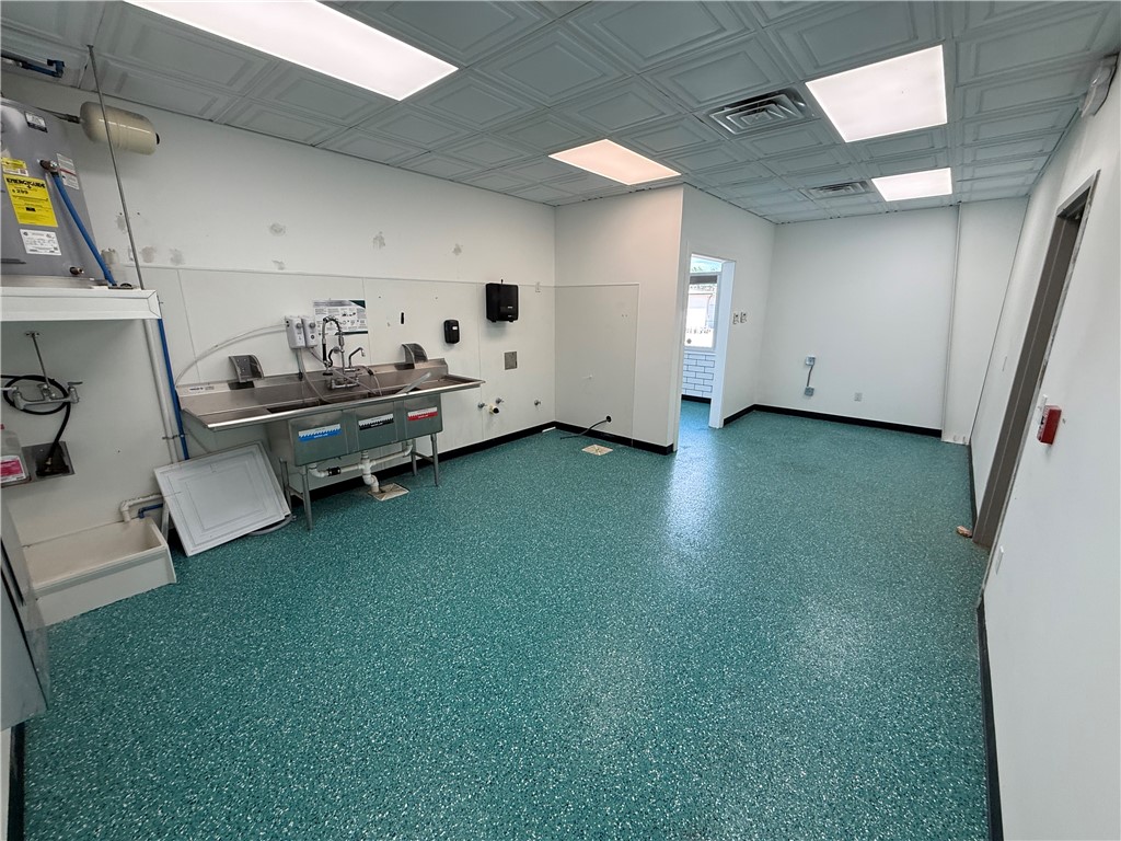 Admiral Add - Commercial Lease