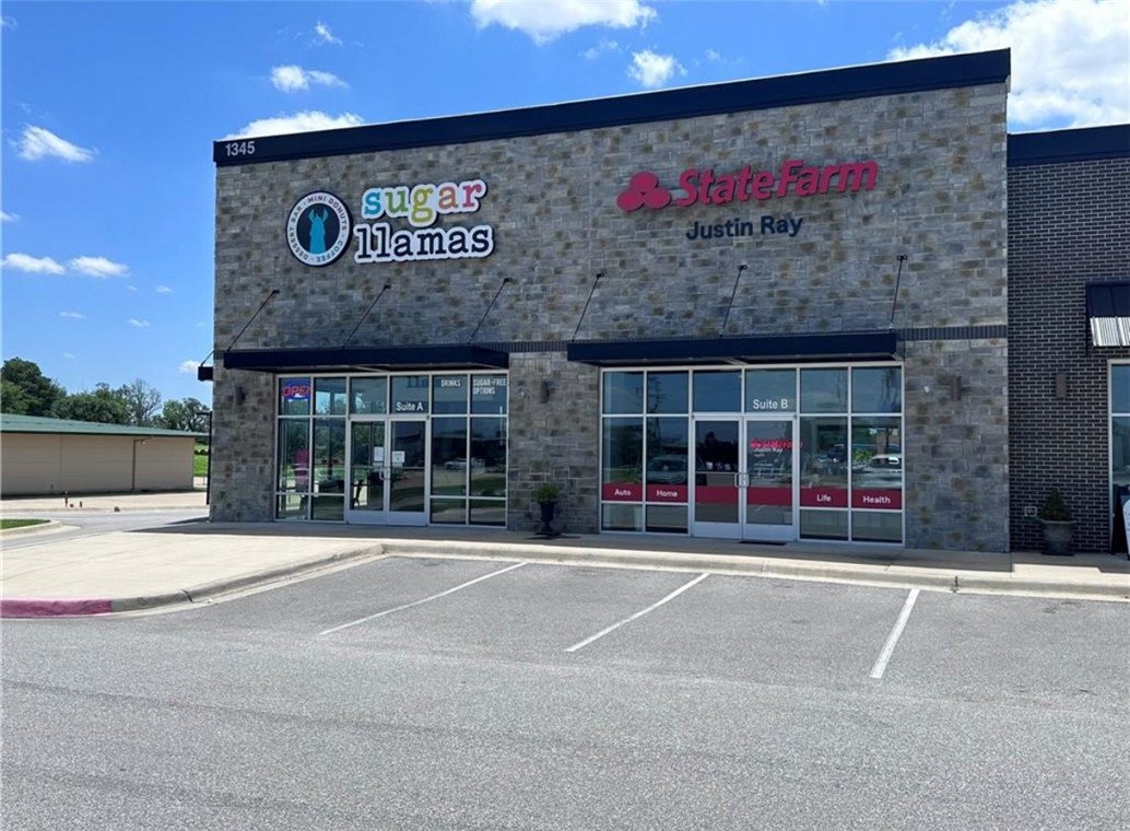 Fantastic retail location in Tontitown, move in ready. Suite A is located in the Admiral Plaza Building off Highway 412 in Tontitown, AR behind the 7-Brew Coffee Shop. The suite formerly used by Sugar Llama is setup for a drive through food and drink location. Unit is an end cap space with great road visibility, vinyl flooring throughout, two bathrooms, and a drive through window. Ready to show.