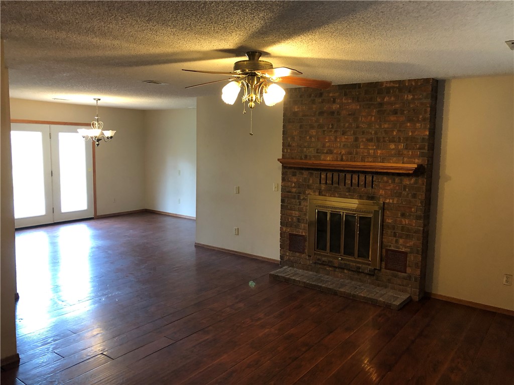 Whispering Timbers Ph 5 Rogers - Residential Lease