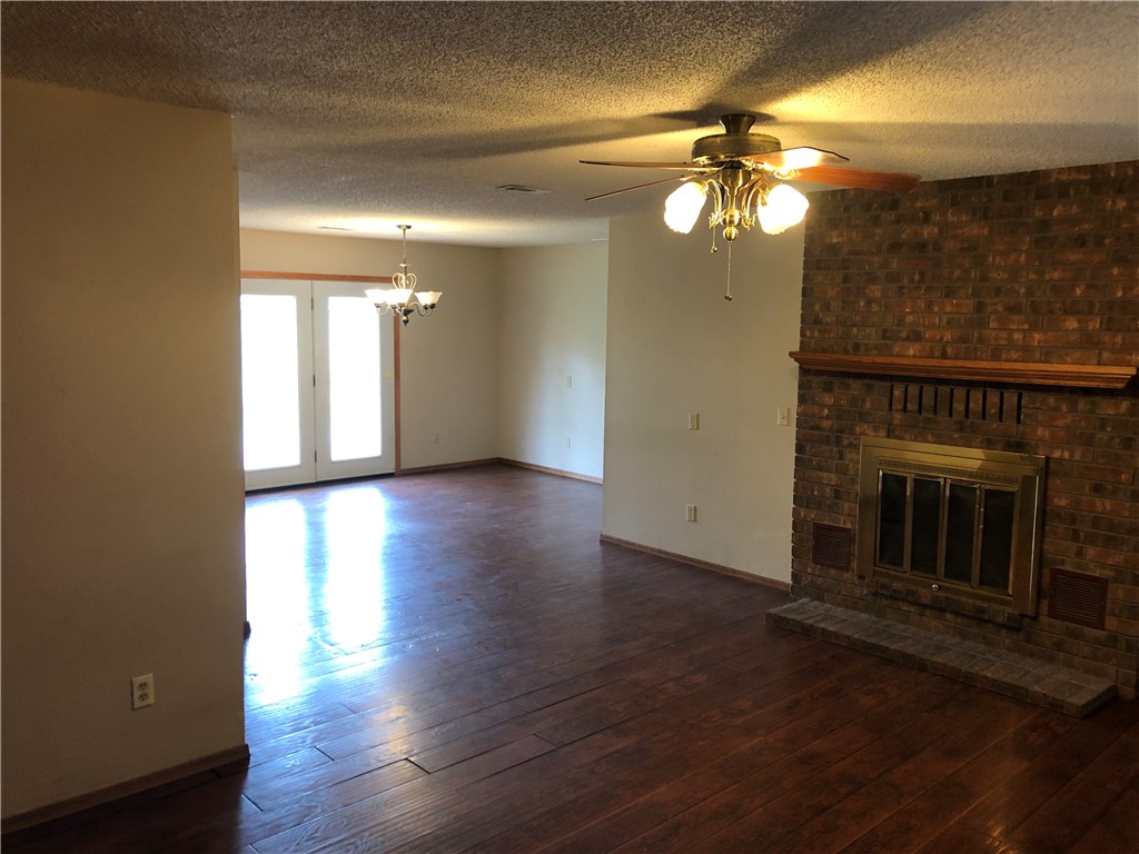 Whispering Timbers Ph 5 Rogers - Residential Lease