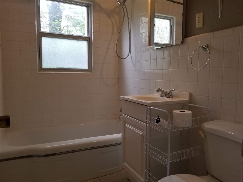 Fayetteville Outlots - Residential Lease