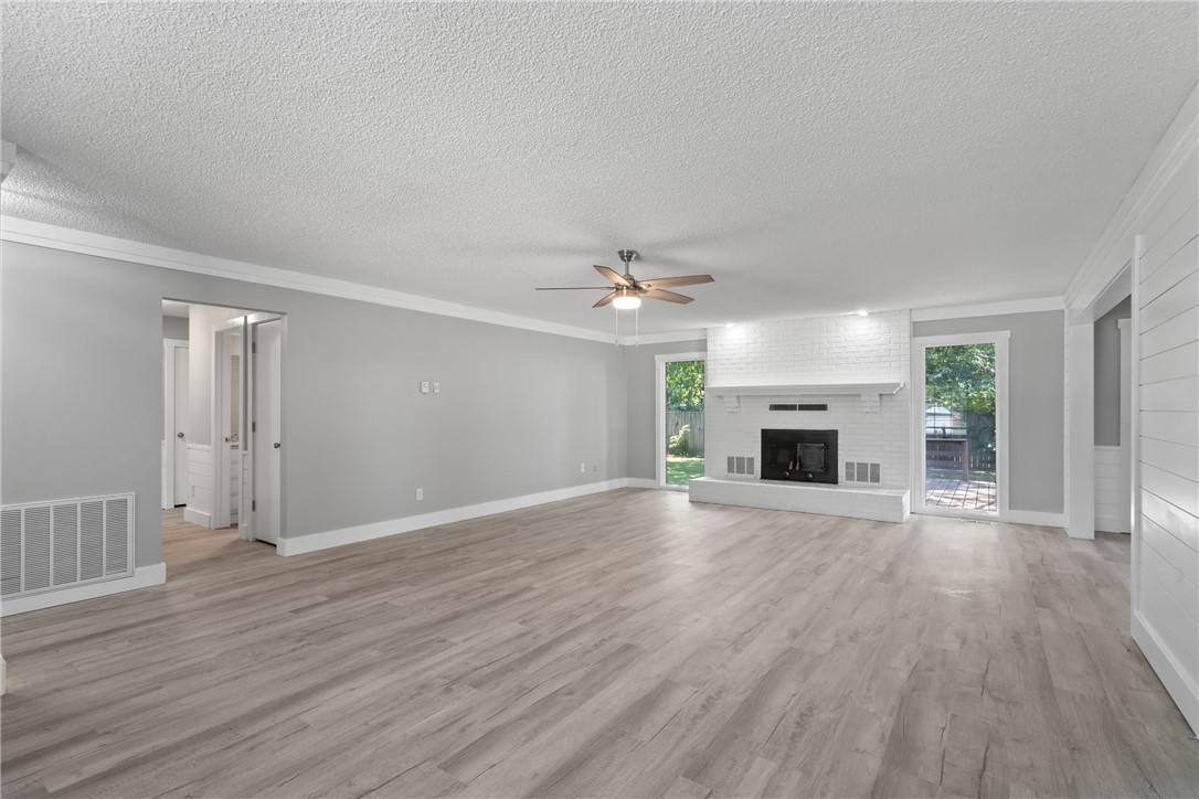 Hickory Hills Sub Siloam Spgs - Residential
