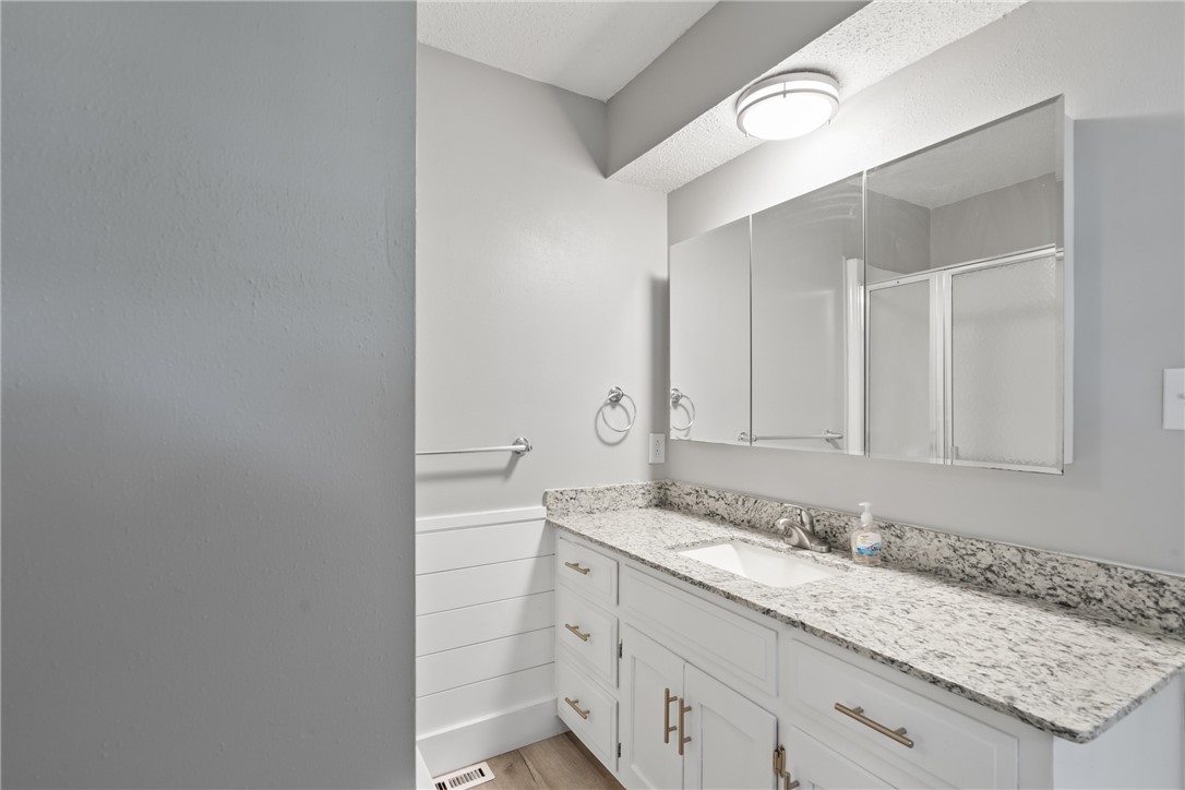 Hickory Hills Sub Siloam Spgs - Residential
