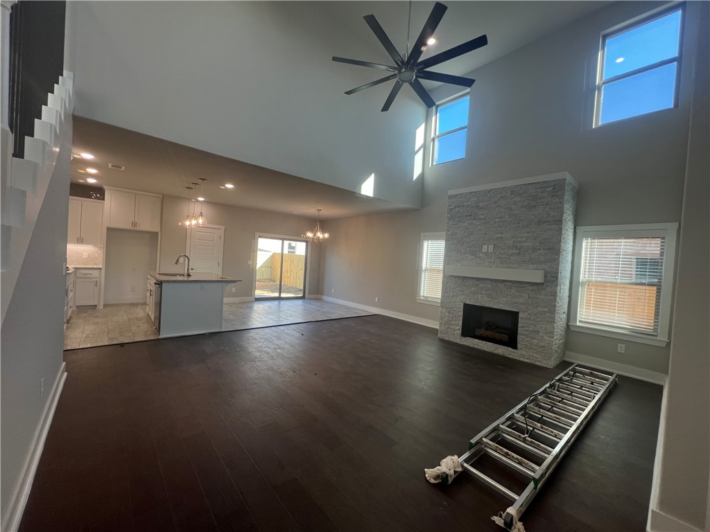 WALNUT GROVE SUB PH 1-BENTONVILLE - Residential Lease
