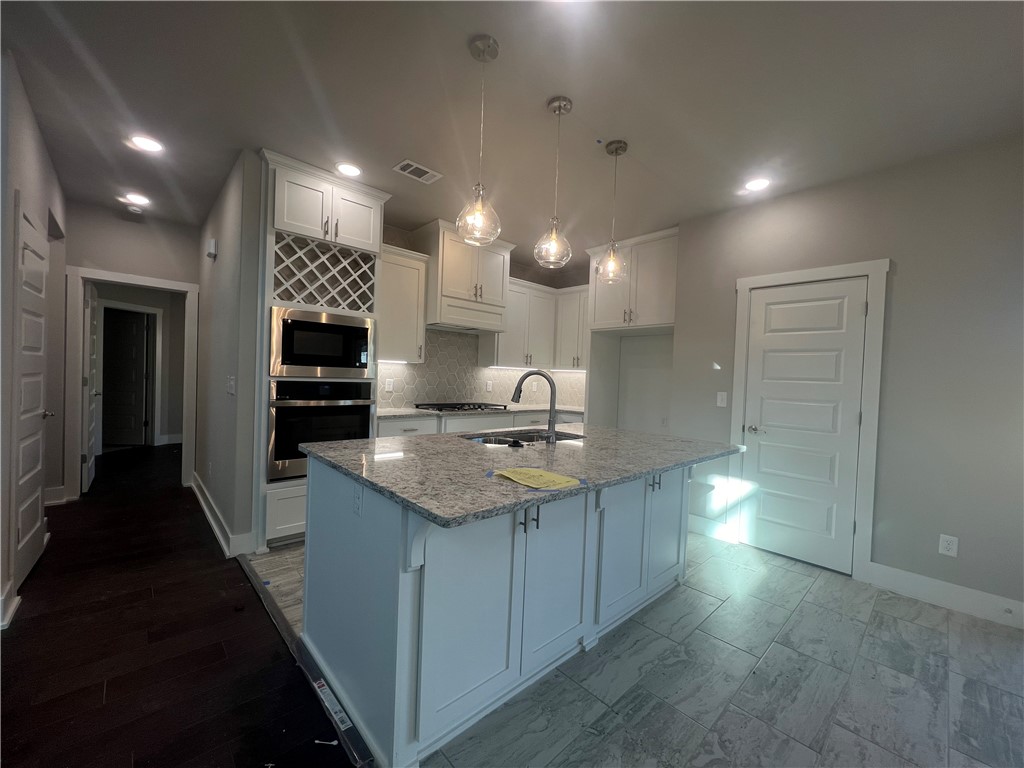 WALNUT GROVE SUB PH 1-BENTONVILLE - Residential Lease