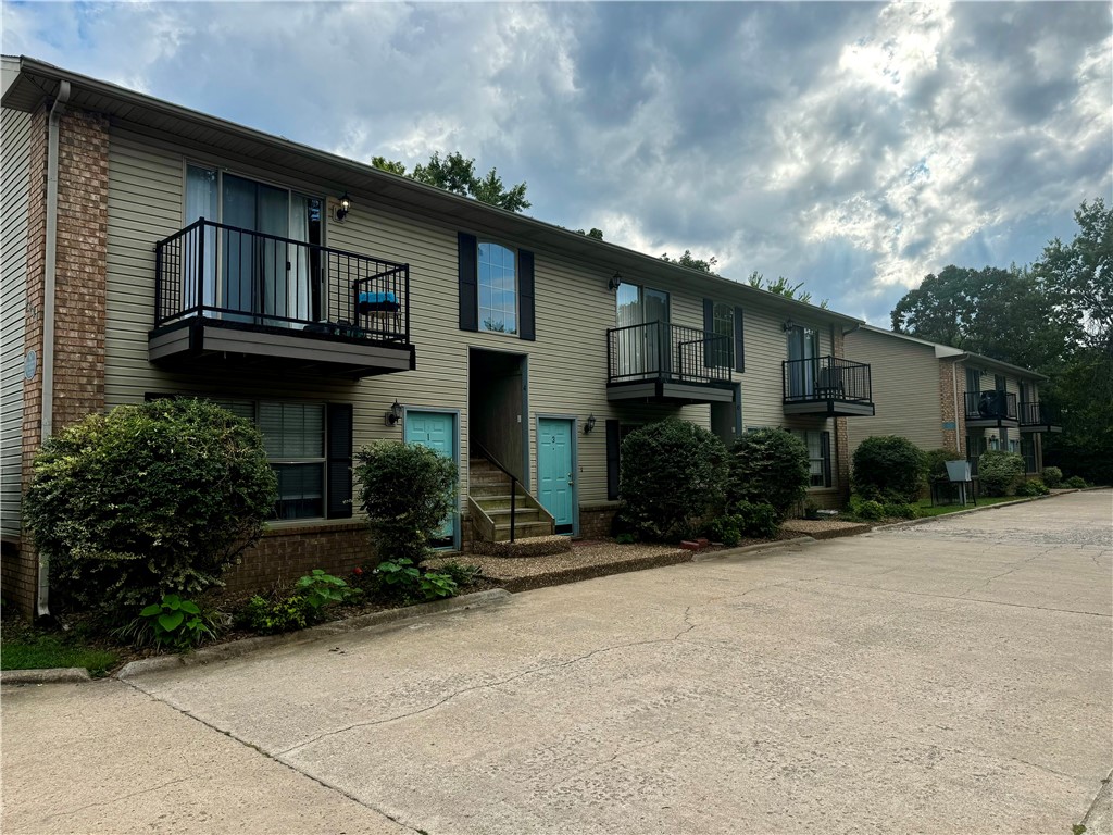 Fayetteville Outlots - Residential Income