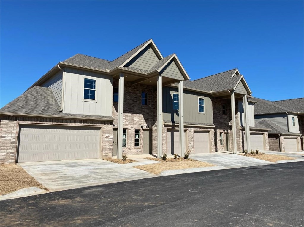 Please Email to info@epm-team.com
Discover this like-new, stunning townhouse built in 2022. It boasts a modern kitchen with a walk-in pantry and includes all appliances. Enjoy numerous additional features such as an upstairs washer and dryer and abundant natural light. It's a must-see to truly appreciate. Water and landscaping are paid. Located just 1.5 miles from Pinnacle Hills Promenade and 1.2 miles from the intersection of W Pleasant Grove Rd and 26th St.