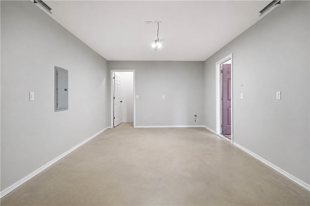 Carriage Square Sub Bentonville - Residential