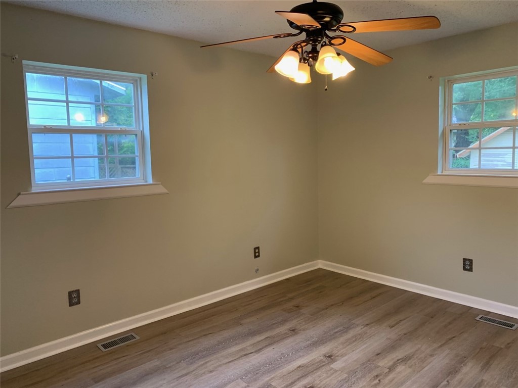 Hazel Park Sub Bentonville - Residential Lease