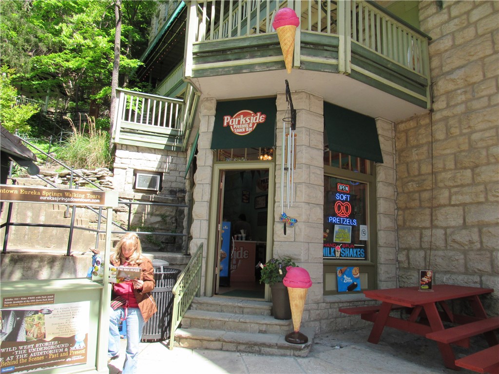 Parkside Pretzel offers the best location, visibility and foot traffic in Eureka Springs.  Parkside Pretzel is a fully turn-key business opportunity with a leasehold interest in downtown Eureka Springs.  This exciting new eatery offers custom hand-rolled pretzels, pretzel dogs, pretzel sandwiches, nachos, Frito Pie, ice cream, slushy lemonade, and many more items to satisfy everyone.