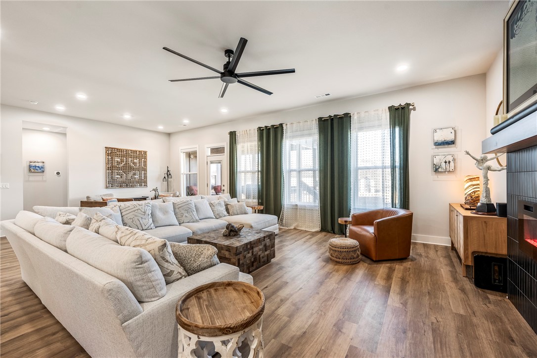 Greens At Sugar Creek, The Pea Ridge - Residential