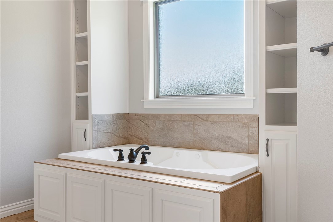 Oak Tree Centerton - Residential