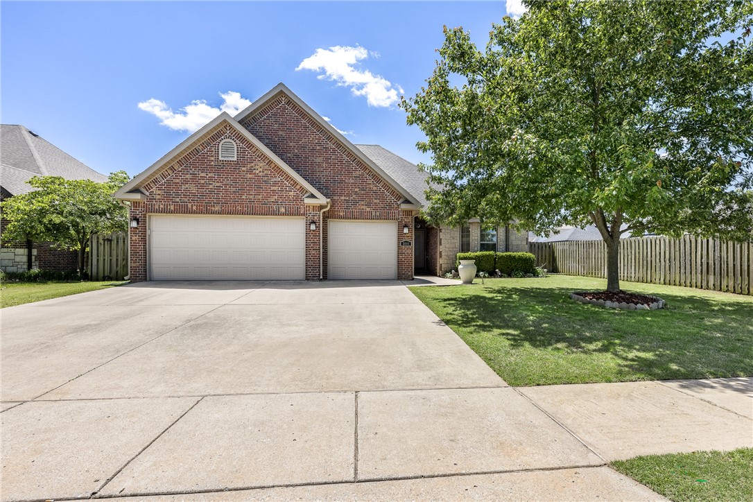 Location is everything in this highly sought-after Cornerstone Ridge Subdivision in Bentonville, perfectly positioned directly across from the neighborhood fishing pond and park, and just a short walk to the community pool. This north-facing property combines comfort, convenience, and brand-new carpet and paint throughout. Step inside to an open floor plan filled with natural light from the large windows. The kitchen features granite countertops, a pot-filler above the stove, and a nearby laundry room with its own sink and granite workspace. The living room and patio are wired for surround sound. All bedrooms are spacious with walk-in closets. The calming primary suite offers a grand entry, large walk-in closet, dual sinks, and a relaxing soaking tub. This is the one you won’t want to miss. All appliances convey :). New multi-sport court in the plans this year for the POA near the pool!