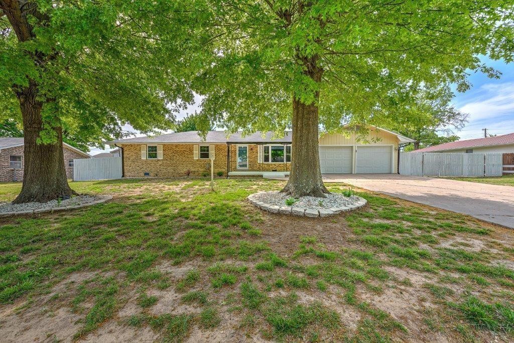 Norwood Acres 3rd Rogers - Residential