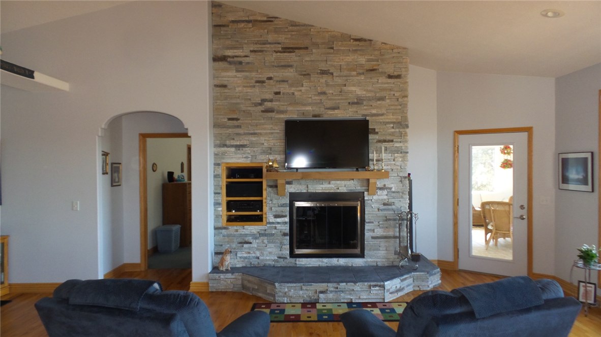 Unit 116 Holiday Island - Residential