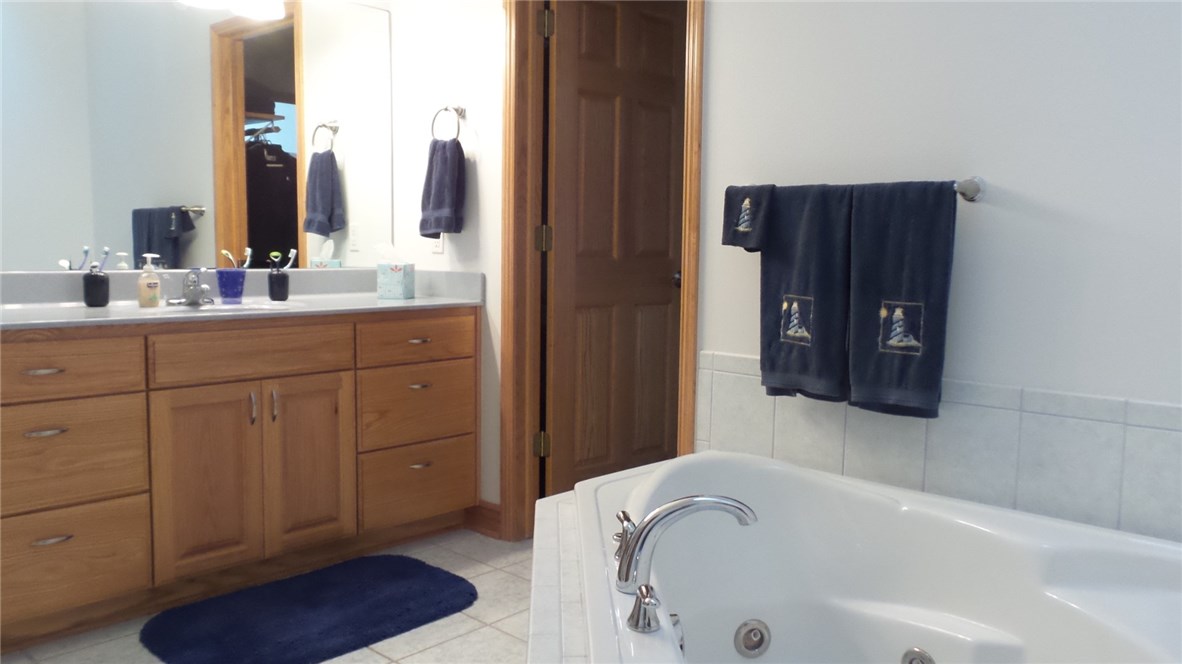 Unit 116 Holiday Island - Residential