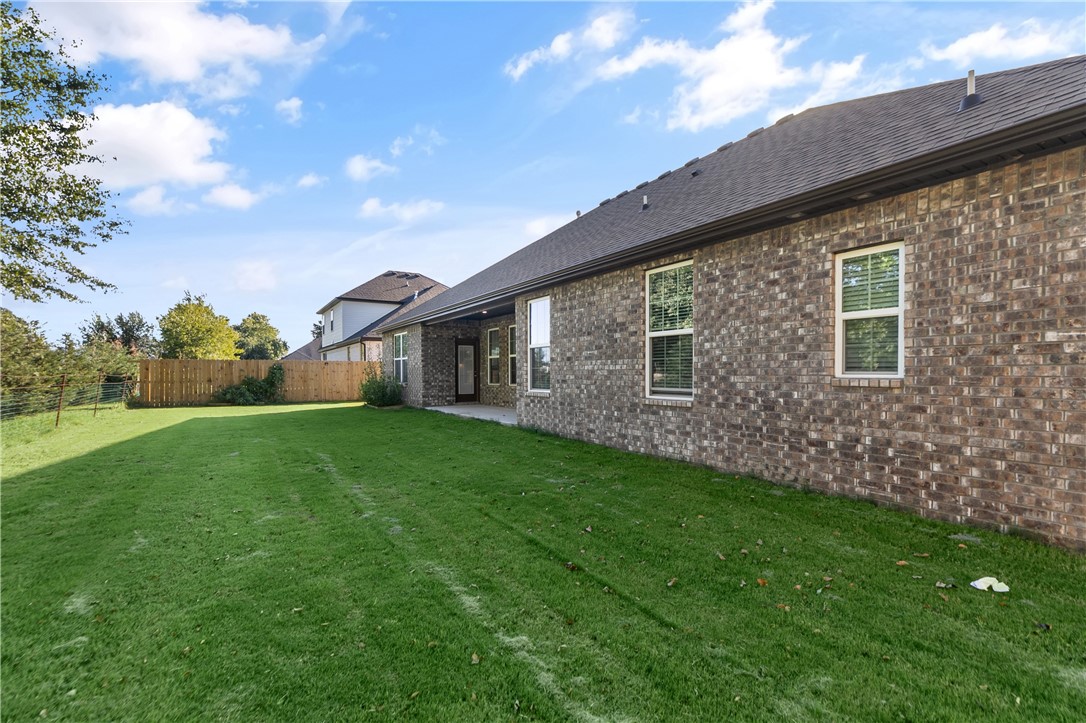 BLOSSOM HILLS SUB - Residential Lease
