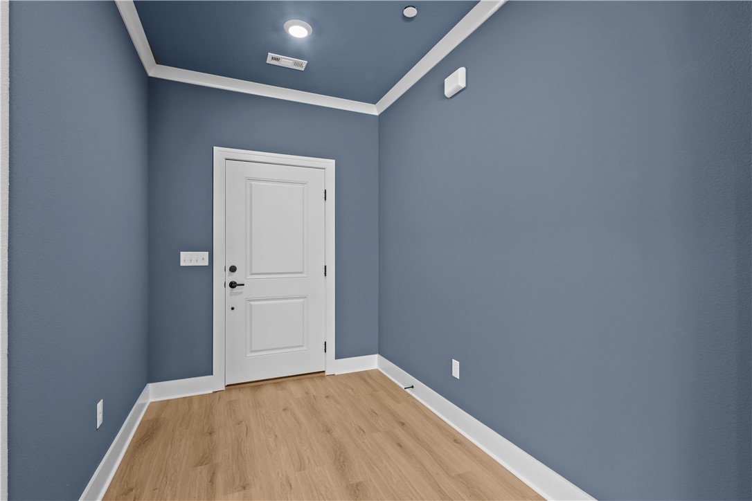 The Courtyards at Owl Creek - Residential