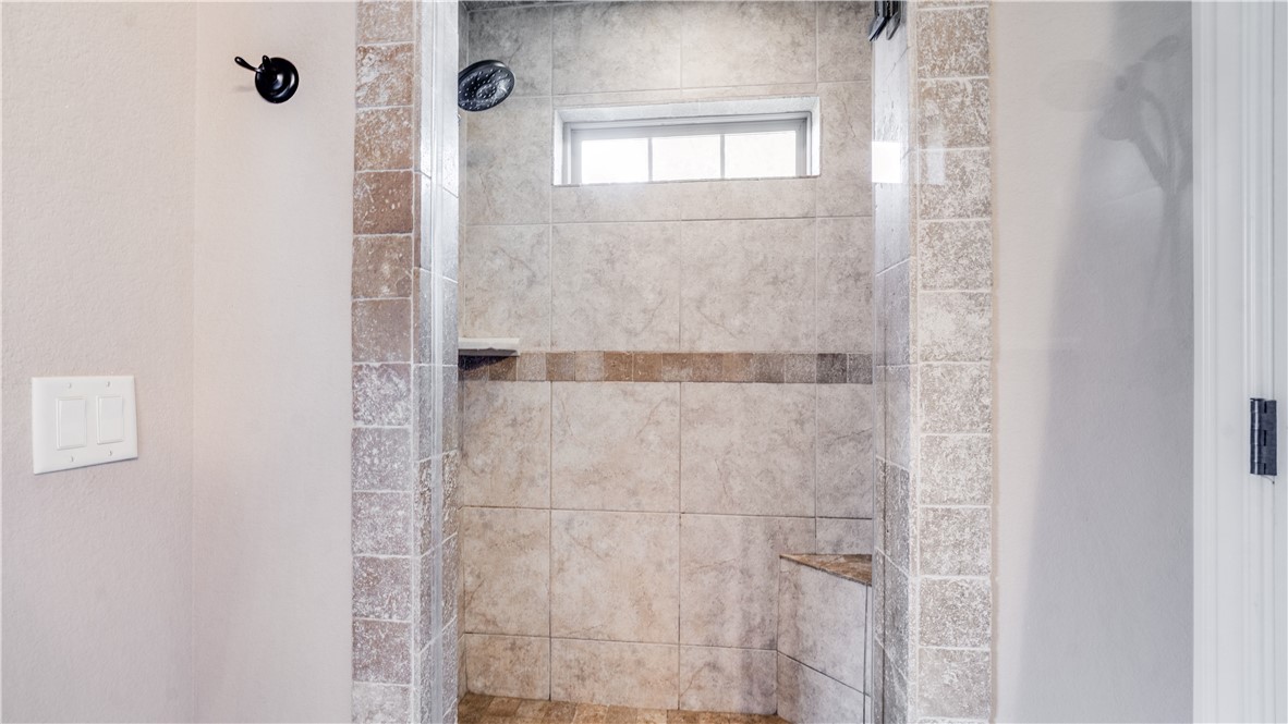 Edens Brooke Sub Ph Iv Bentonville - Residential