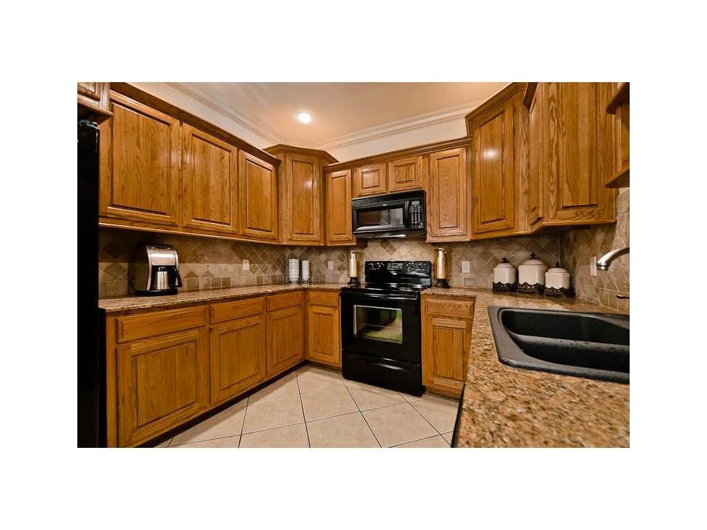 Courtyard - Residential Lease