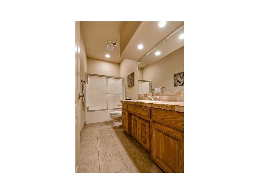 Courtyard - Residential Lease
