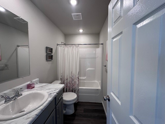 RIVERSIDE VILLAGE S/D PH 1.1 - Residential
