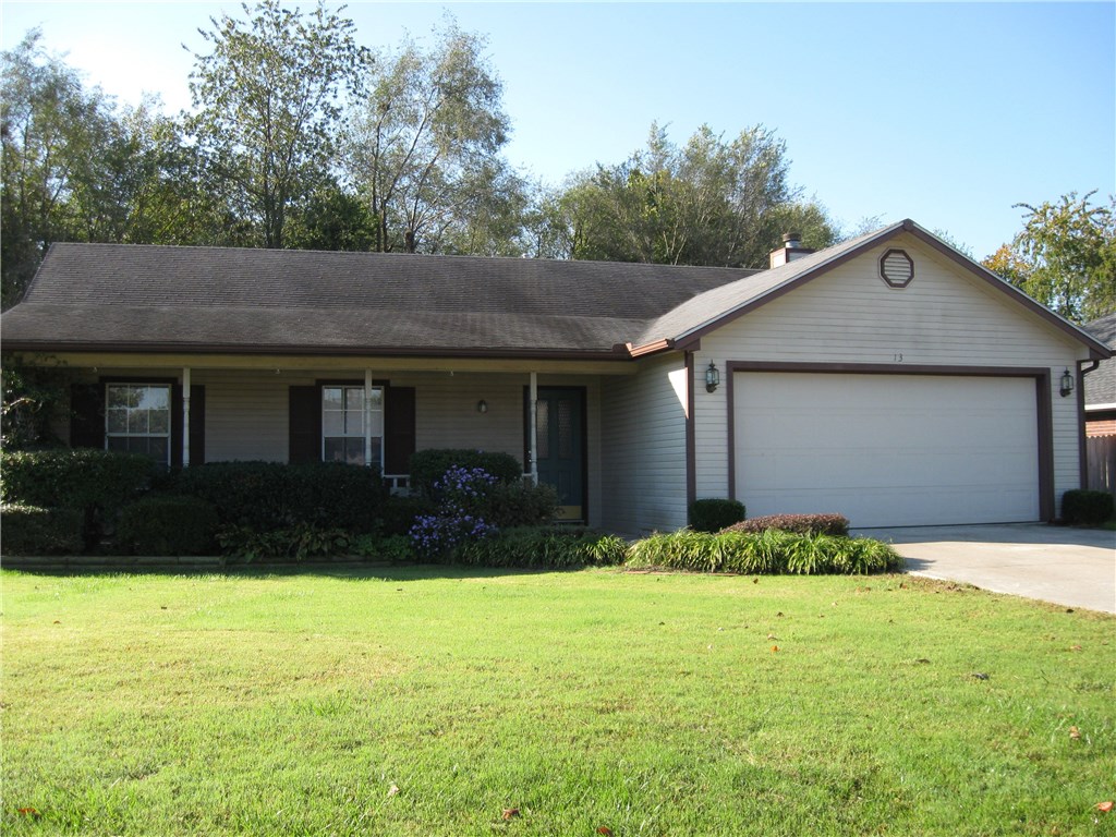 Great 3 bedroom & 2 bathroom house in the Ivy Place subdivision of Bentonville! Features include 2 car garage, fenced yard, fireplace, and out-building!