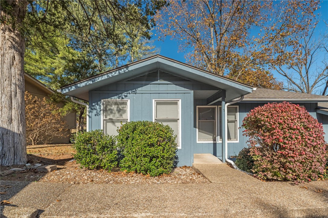 Located in the heart of Bella Vista, this charming 3-bedroom, 1-bath home offers the perfect blend of outdoor adventure and everyday convenience. Featuring fresh paint throughout and a brand-new hot water heater, this move-in-ready property is full of value and potential. Nestled near scenic trails, creeks, waterfalls, world-class golfing, and the renowned OZ Trails system, this home is ideal for nature lovers and outdoor enthusiasts alike. Enjoy easy access to Highway 71, making commuting simple and placing you just a short drive from downtown Bentonville and the Walmart Home Office. This property also presents a fantastic investment opportunity in one of Northwest Arkansas’ fastest-growing areas, making it a great option for both homeowners and investors alike.