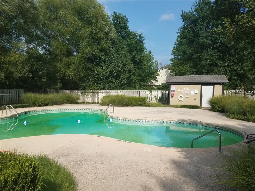 Bradford Place Condo Hpr - Residential