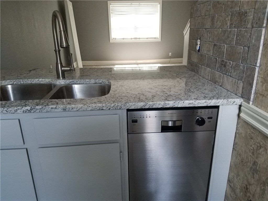 Bradford Place Condo Hpr - Residential
