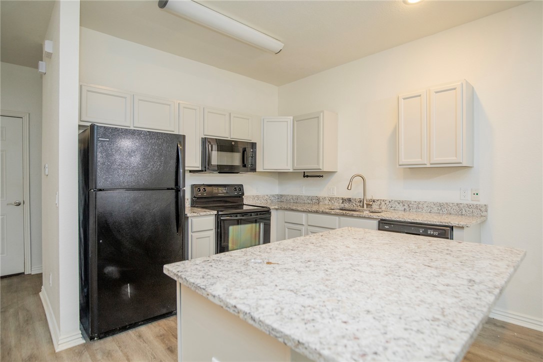 Breeze Cove Condo Hpr - Residential Lease