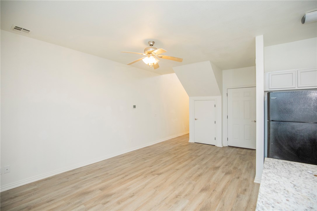 Breeze Cove Condo Hpr - Residential Lease