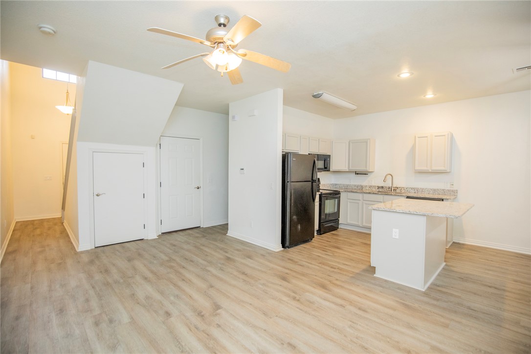 Breeze Cove Condo Hpr - Residential Lease
