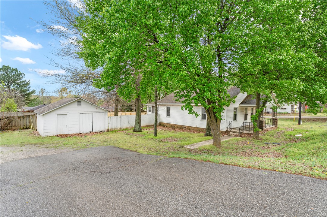Fayetteville Outlots - Land
