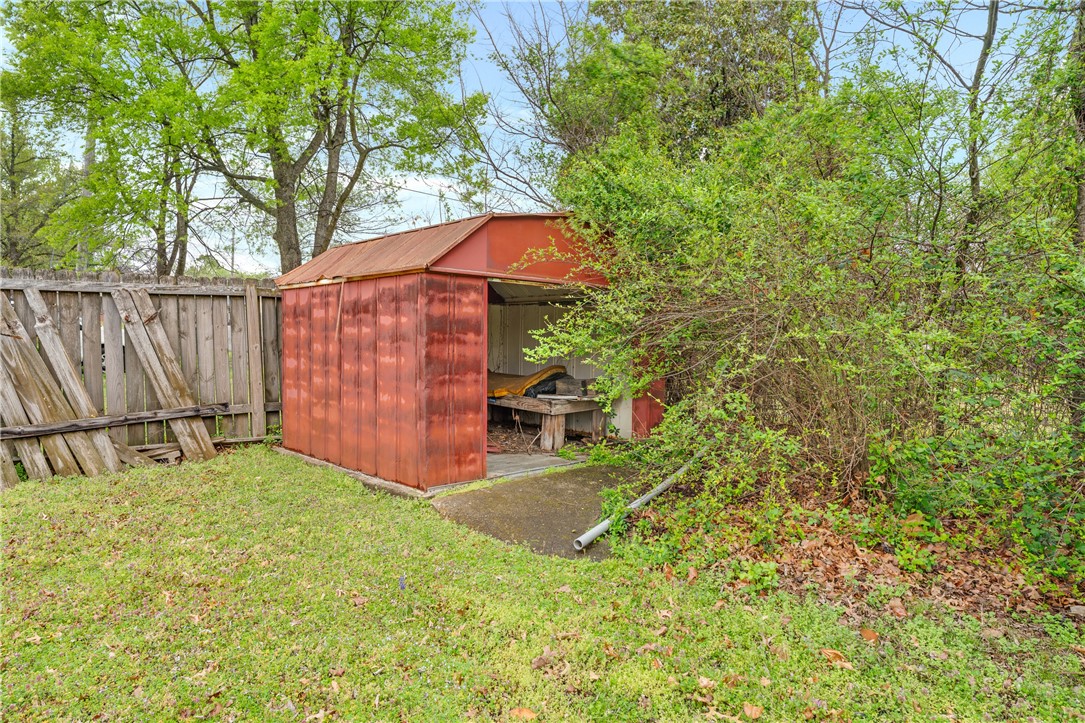 Fayetteville Outlots - Land