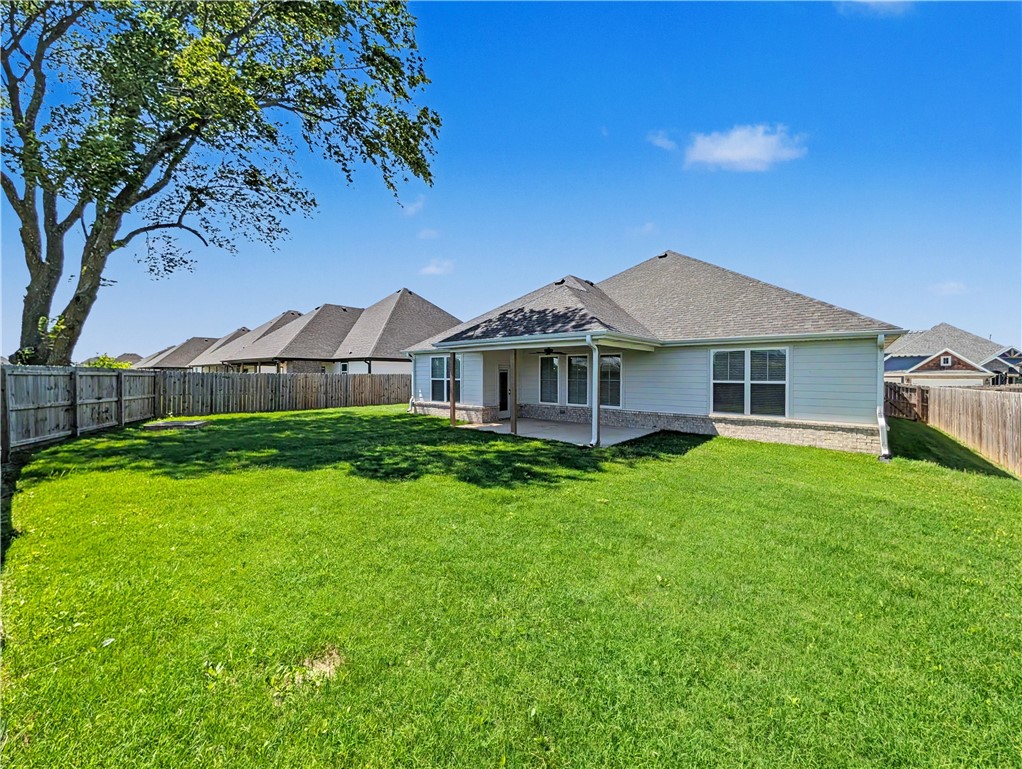 Maple Estates Ph Ii Centerton - Residential