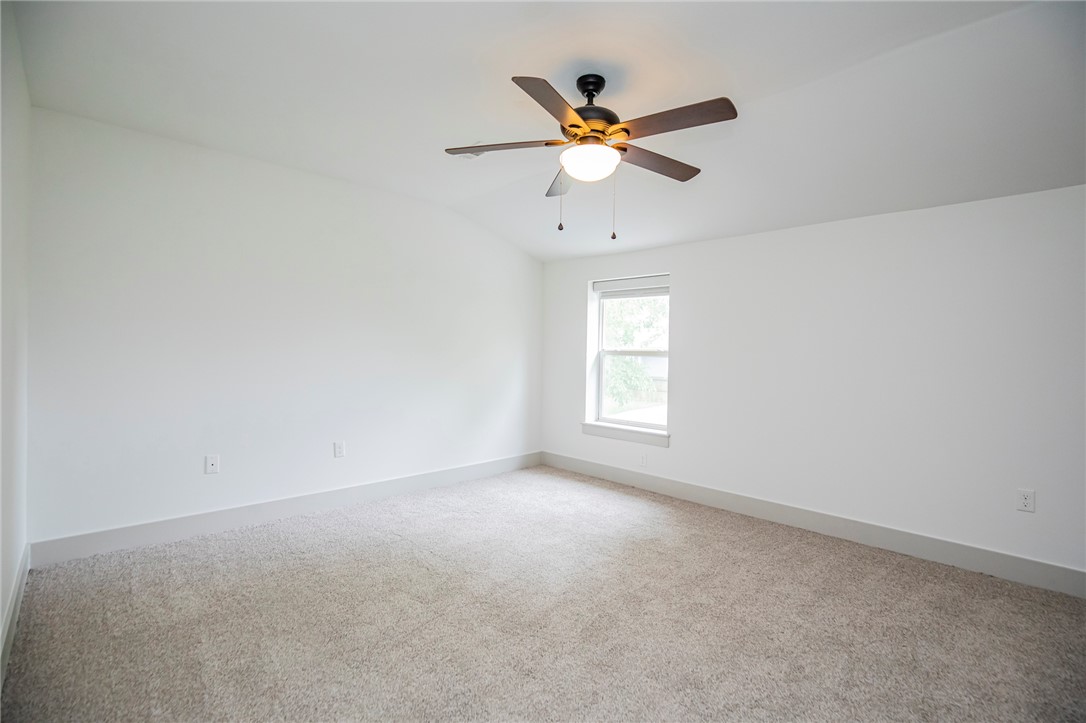 12-19-30-ROGERS - Residential Lease
