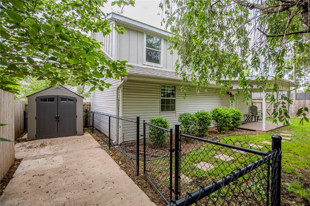 12-19-30-ROGERS - Residential Lease