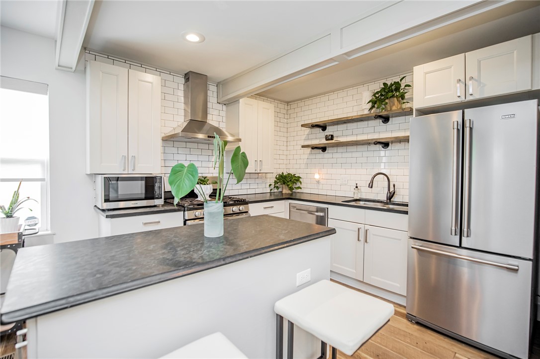 12-19-30-ROGERS - Residential Lease