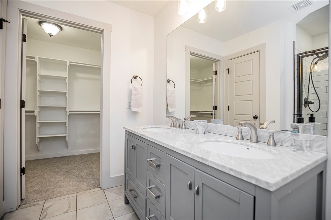 12-19-30-ROGERS - Residential Lease