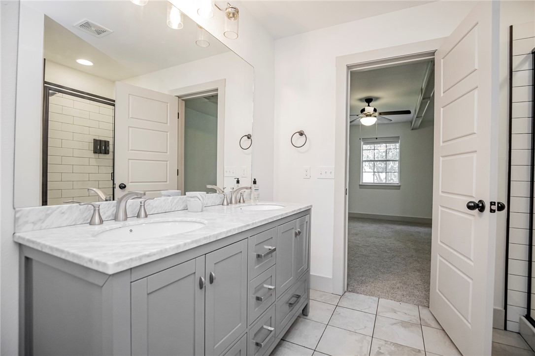 12-19-30-ROGERS - Residential Lease