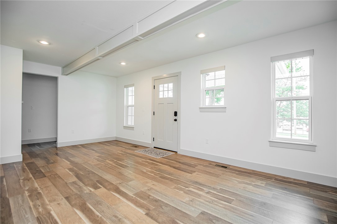 12-19-30-ROGERS - Residential Lease