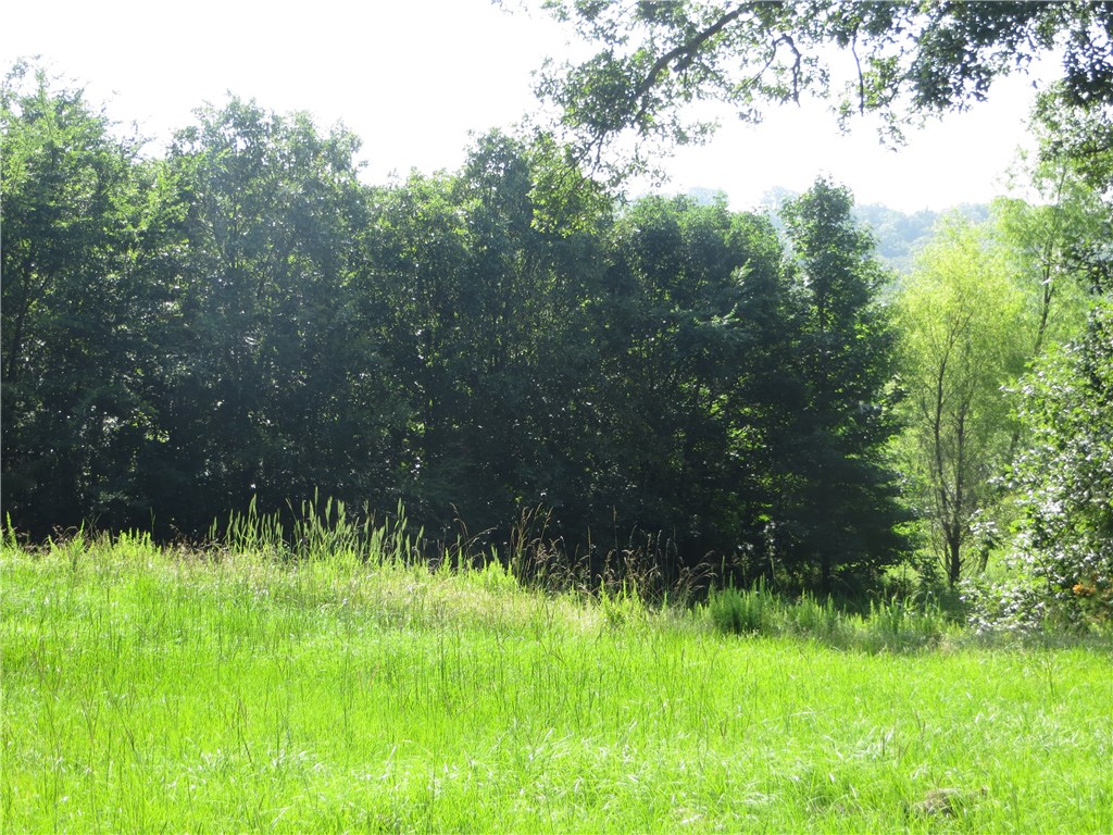 Eagle Crest 2 - Land