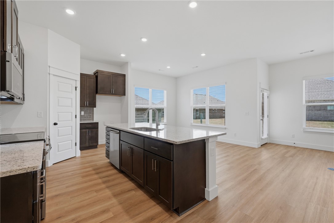 Deere Creek - Residential Lease