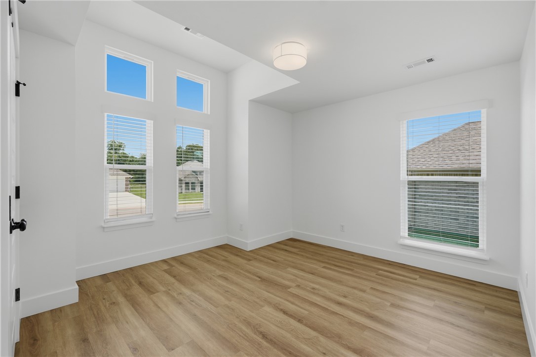 Deere Creek - Residential Lease