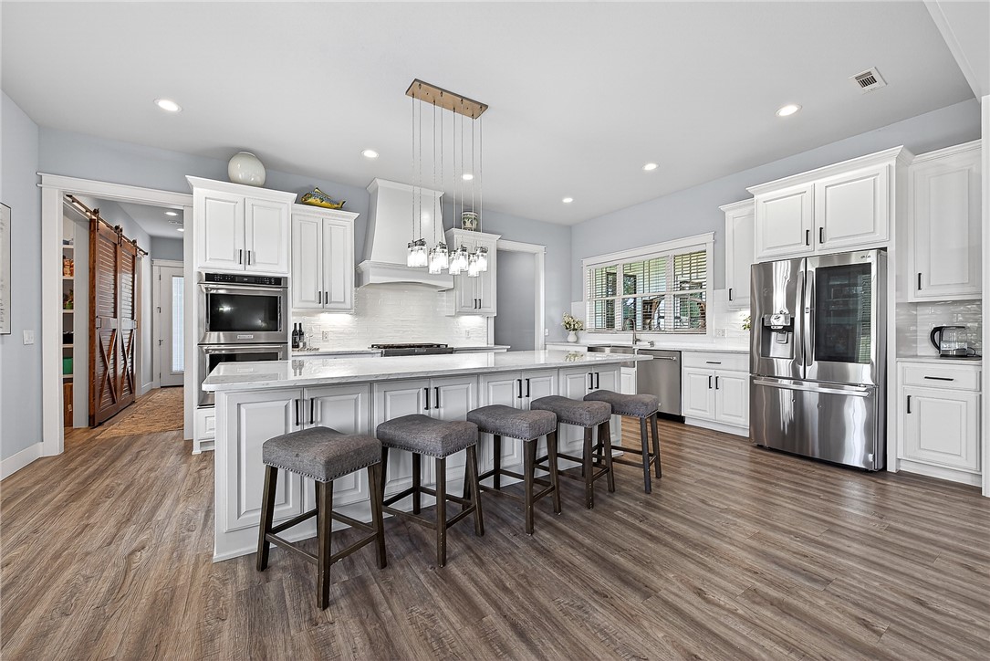 Michael E James Pls 985 Tr - Residential